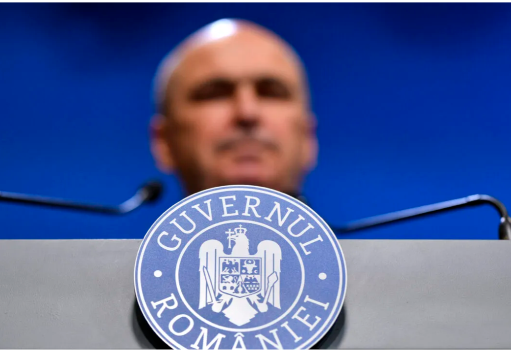 Ce schimbări majore îi așteaptă pe funcționari, profesori, magistrați în noua lege privind cumulul pensiei cu salariul