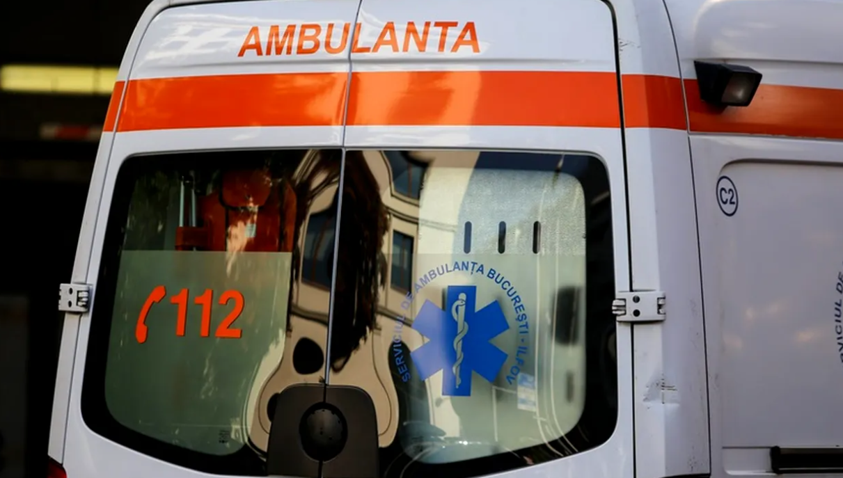 O fetiță de 10 ani a ajuns la spital după ce a fost înjunghiată de mama ei, la Timișoara