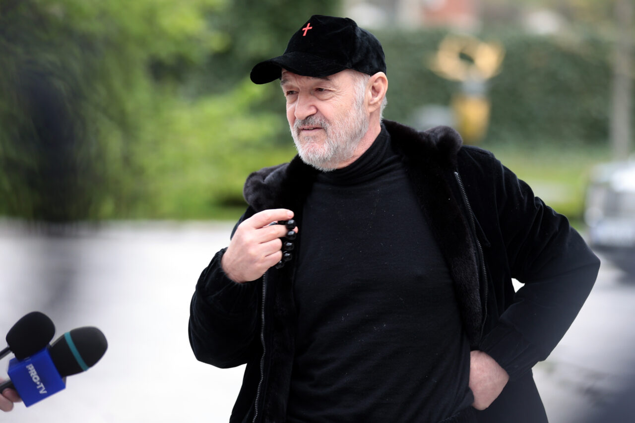 Steaua vs. FCSB. Comunicatul prin care MApN a recunoscut că echipa lui Gigi Becali este Steaua şi că trebuie să joace „acasă”, în Ghencea