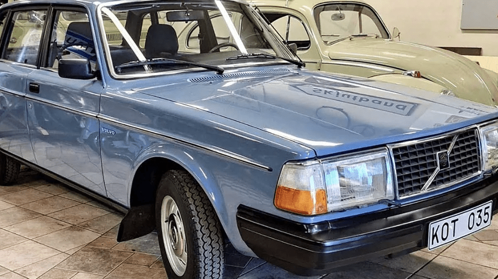 Fiara îngropată în garaj. Un spendid Volvo nerulat a dormit 44 de ani. Ce preț fabulos ar putea avea la „bătrânețe”