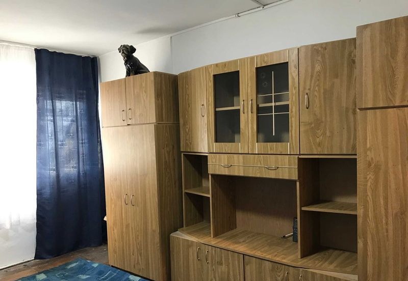 Orașul din România în care o garsonieră se vinde cu 13.000 de lei. Are 22 metri pătrați, centrală proprie și balcon închis