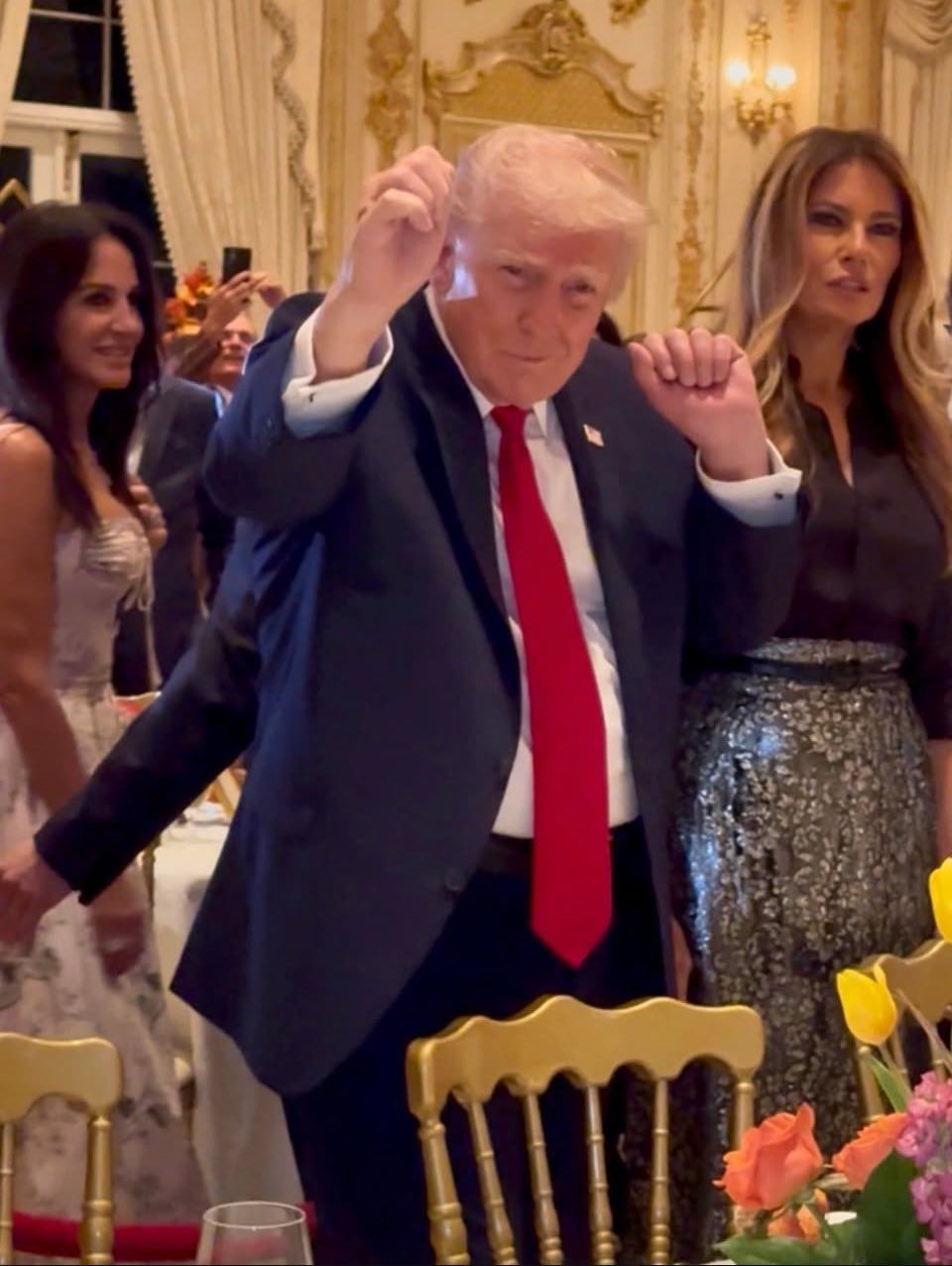 Ce show a făcut familia Trump în luxosul resort Mar a Lago, de Ziua Recunoștinței. Imagini de la petrecerea spectaculoasă