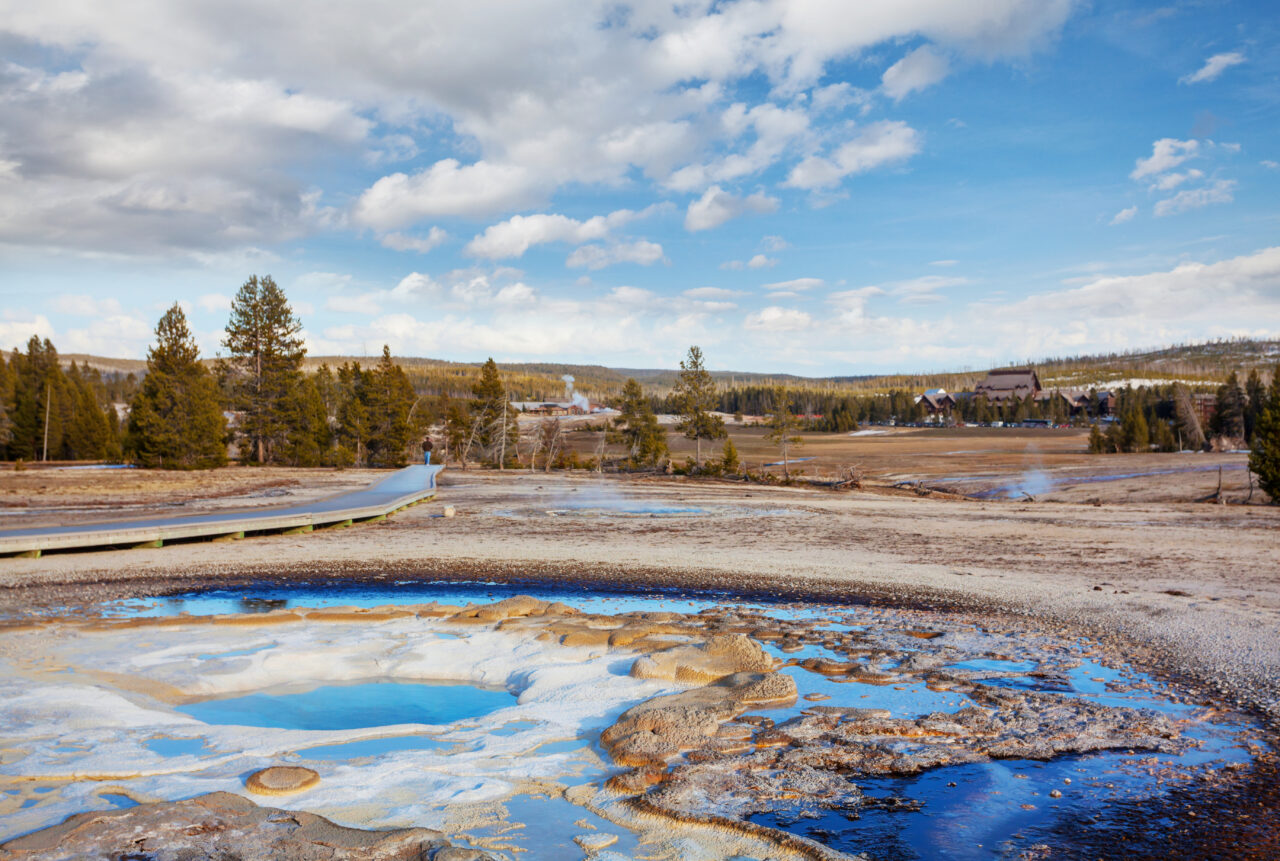 Turiştii străini vor trebui să plătească o suprataxă pentru a vizita parcurile naţionale din SUA, de la 1 ianuarie 2026. Anunțul administraţiei Trump