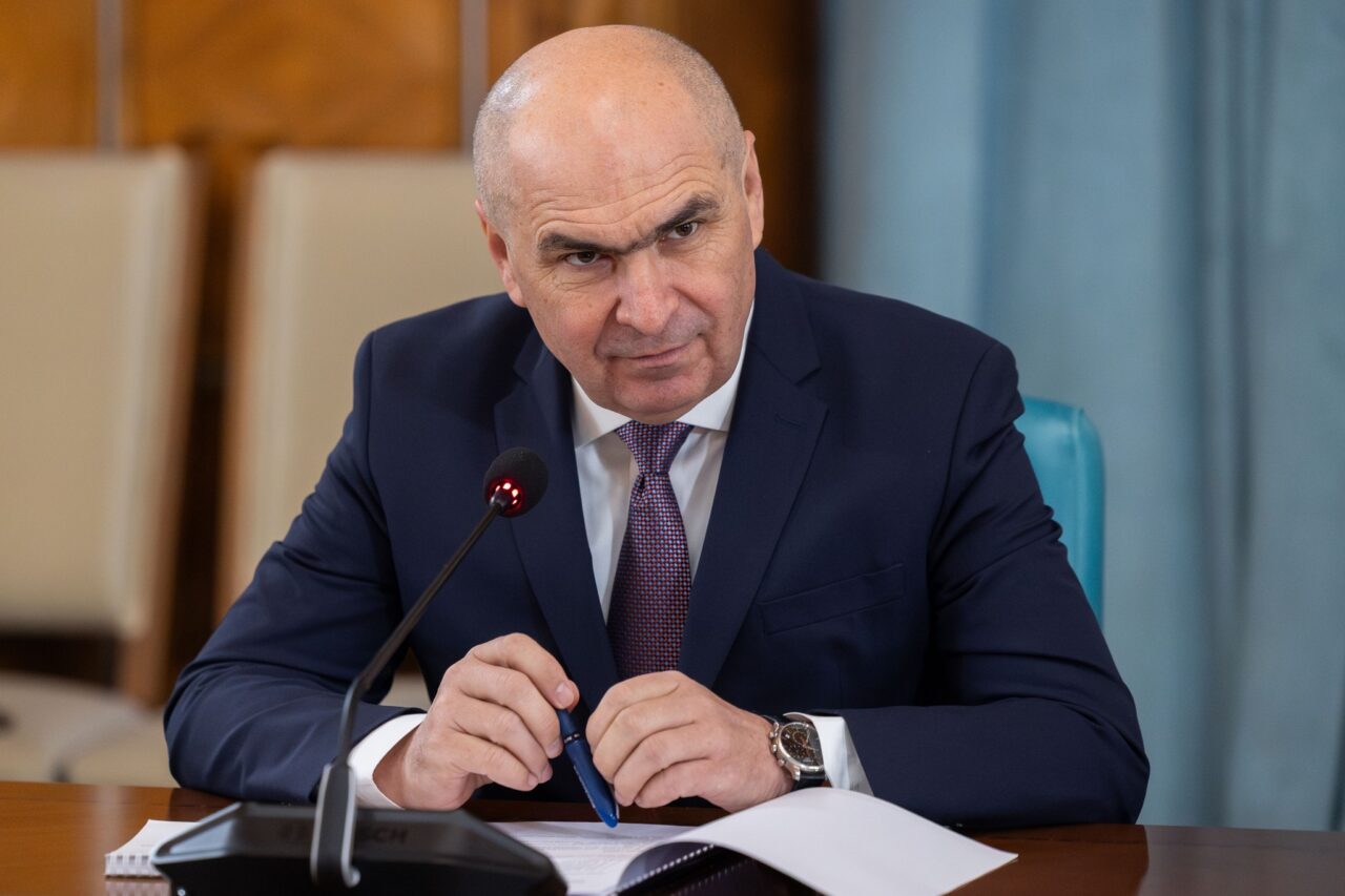 Premierul Ilie Bolojan și-a angajat din nou răspunderea în Parlament pe pensiile magistraților