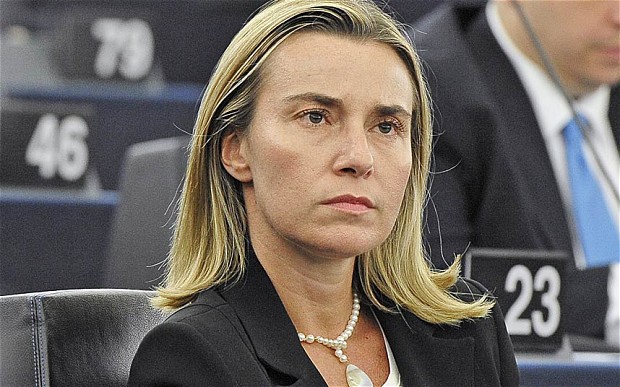 Fosta șefă a diplomației UE, Federica Mogherini, a fost reținută într-un scandal de corupție care zguduie instituțiile europene