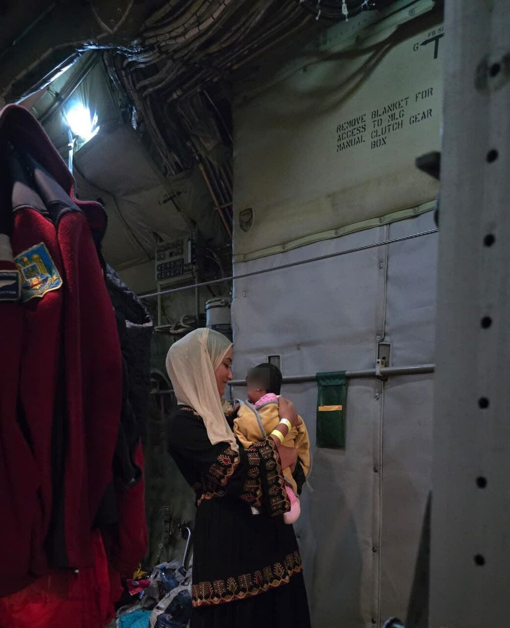 8 pacienți palestinieni din Fâșia Gaza, aduși în România. A opta misiune din 2025 a țării noastre în beneficiul populației civile afectate de război