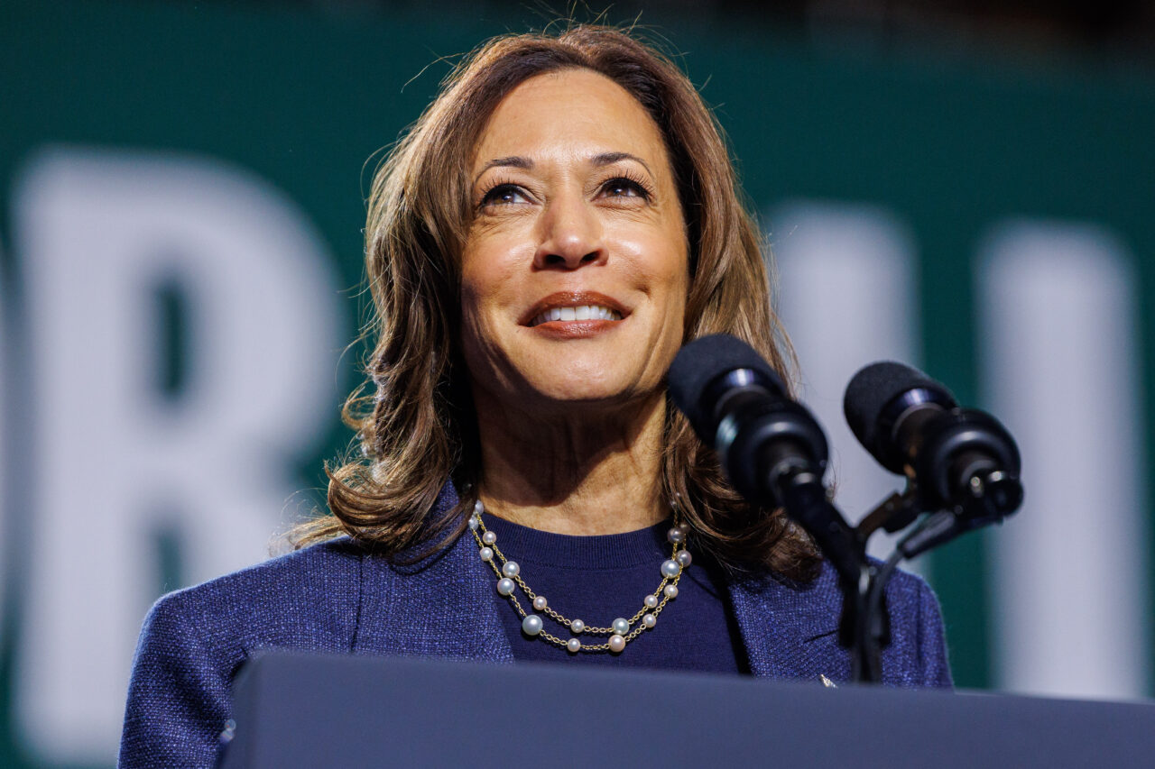 Axios: Kamala Harris își vrea revanșa la ALEGERILE din 2028. Fosta vicepreşedintă americană se pregătește pentru o nouă campanie prezidențială