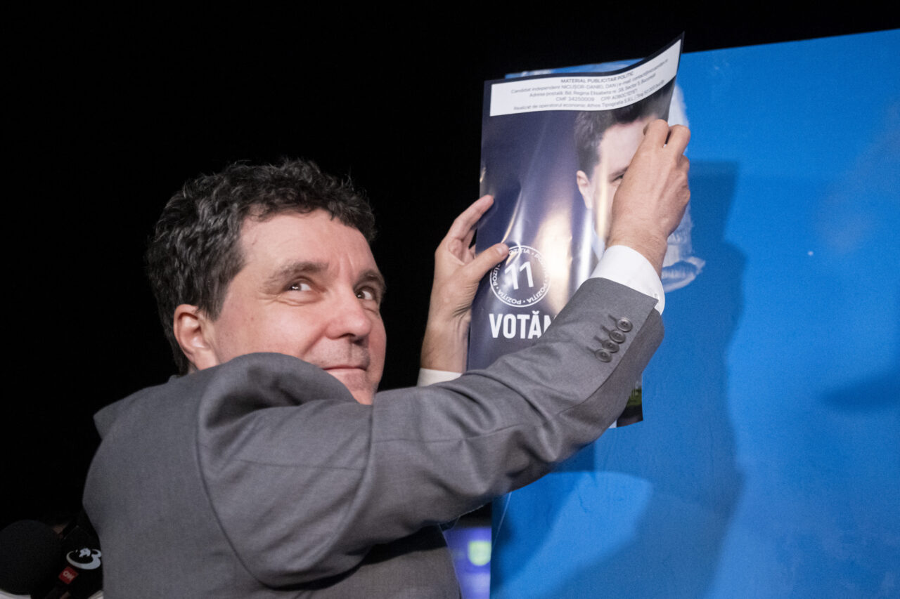 Toni Neacșu: Nicușor Dan dărâmă retorica bizonilor propagandiști atunci când răspunde corect că cei 4 judecători CCR aveau legea de partea lor