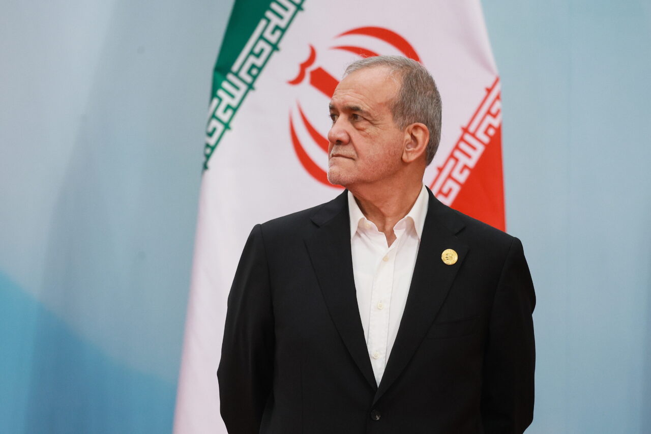 Președintele Iranului acuză că SUA, Israelul și Europa desfășoară un „război total” împotriva Teheranului