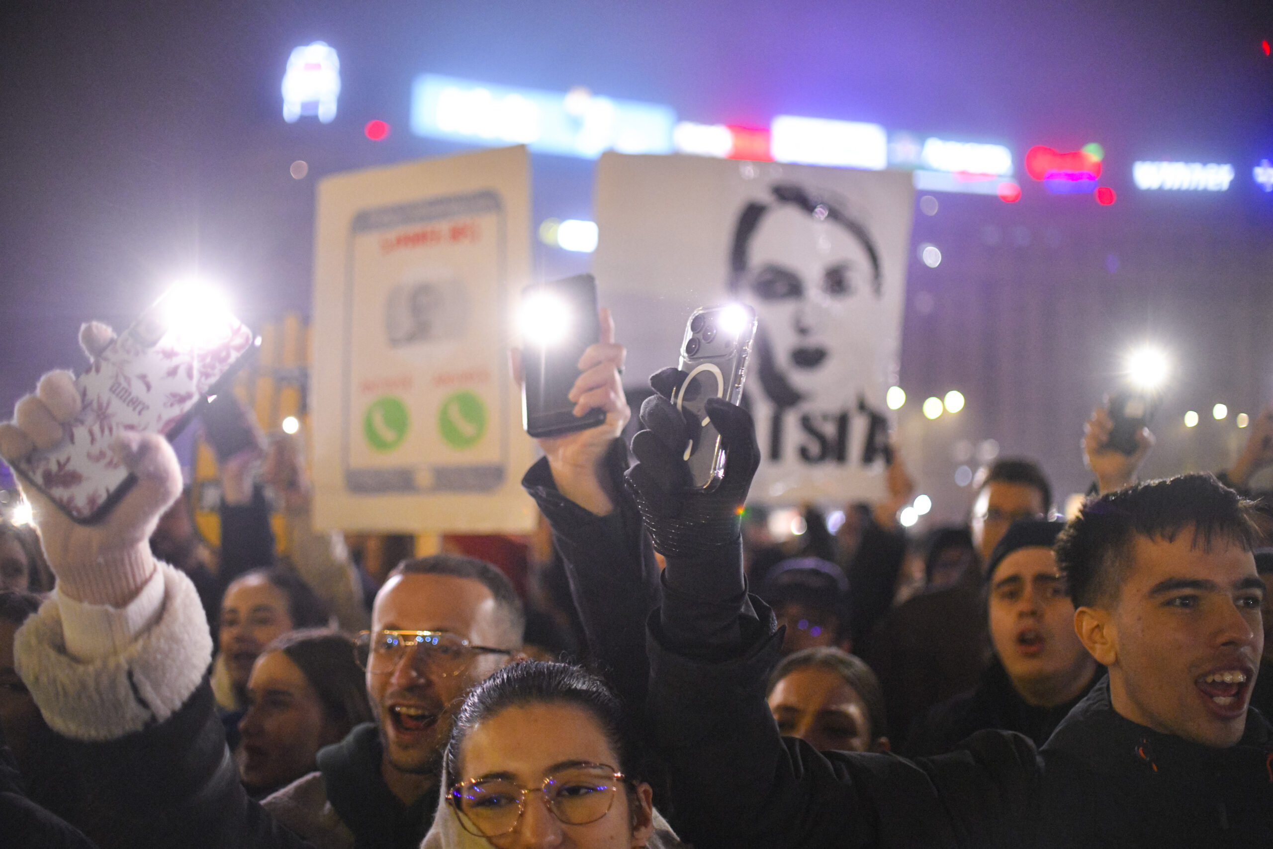 Protestele pentru independența justiției continuă