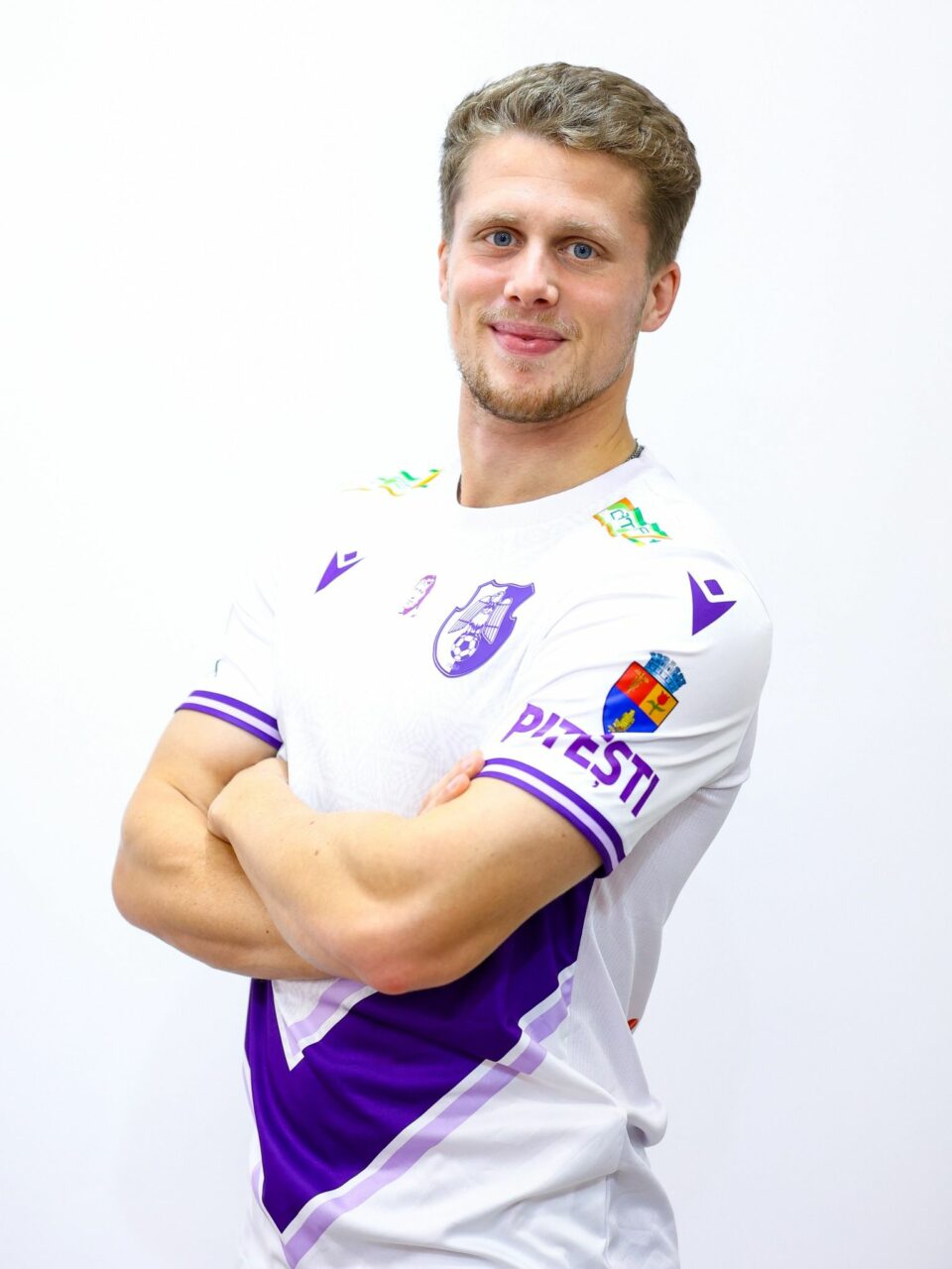 A jucat la Rapid și a semnat cu FC Argeș