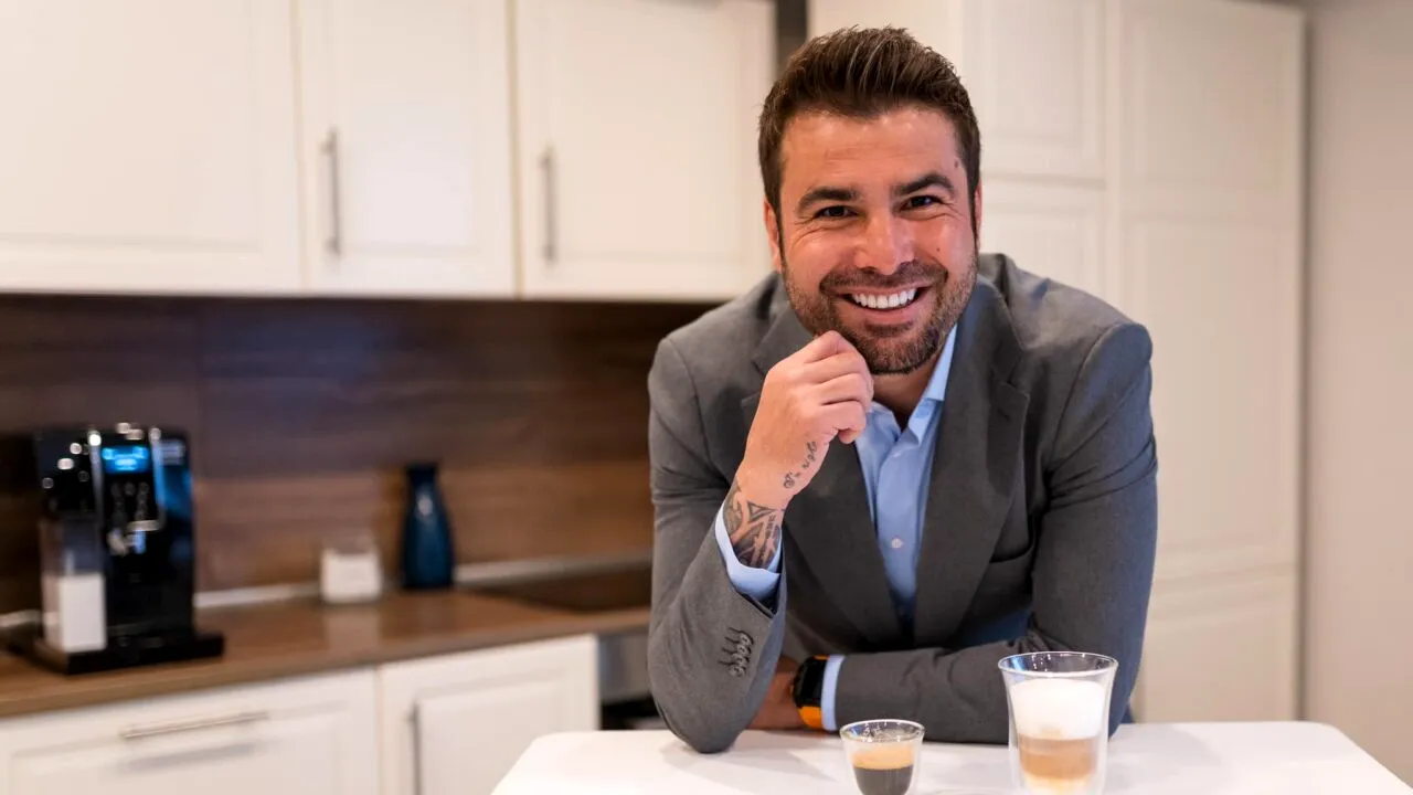 Adrian Mutu l-a întâlnit pe Nicușor Dan la Cotroceni și s-a declarat ”fanul” său: ”Nu am apucat să fac fotografii cu domnul Președinte”