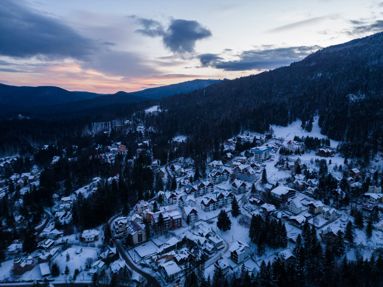 Prețurile exagerate i-au alungat pe români din Valea Prahovei: „Ce au crezut, că suntem proști?”