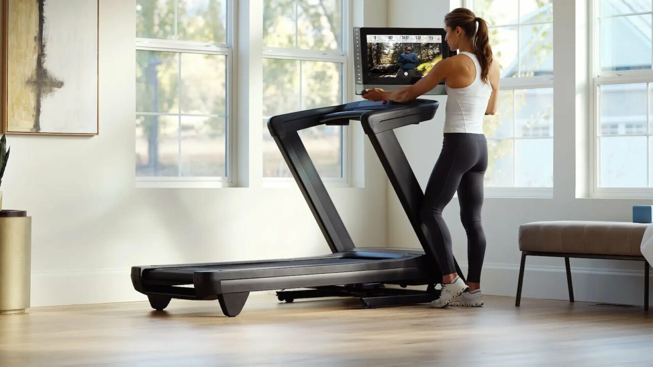 (P) Bandă de alergare pentru acasă – antrenamente inteligente și tehnologie avansată