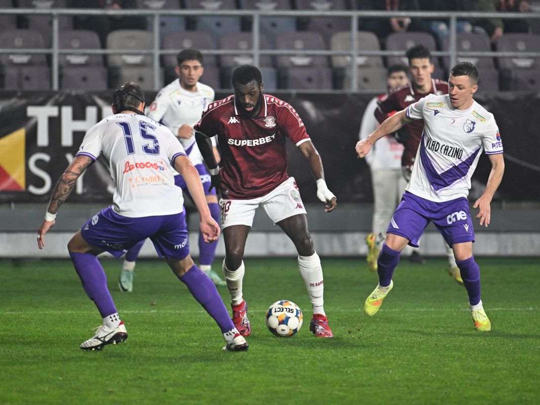 Jucătorul care se poate despărți de Rapid. „Mă aşteptam la mai mult de la el”