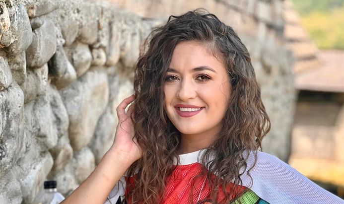 Cum a fost copilăria lui Carmen Chindriș. ”Pufuleții și înghețata la cornet erau delicatese”