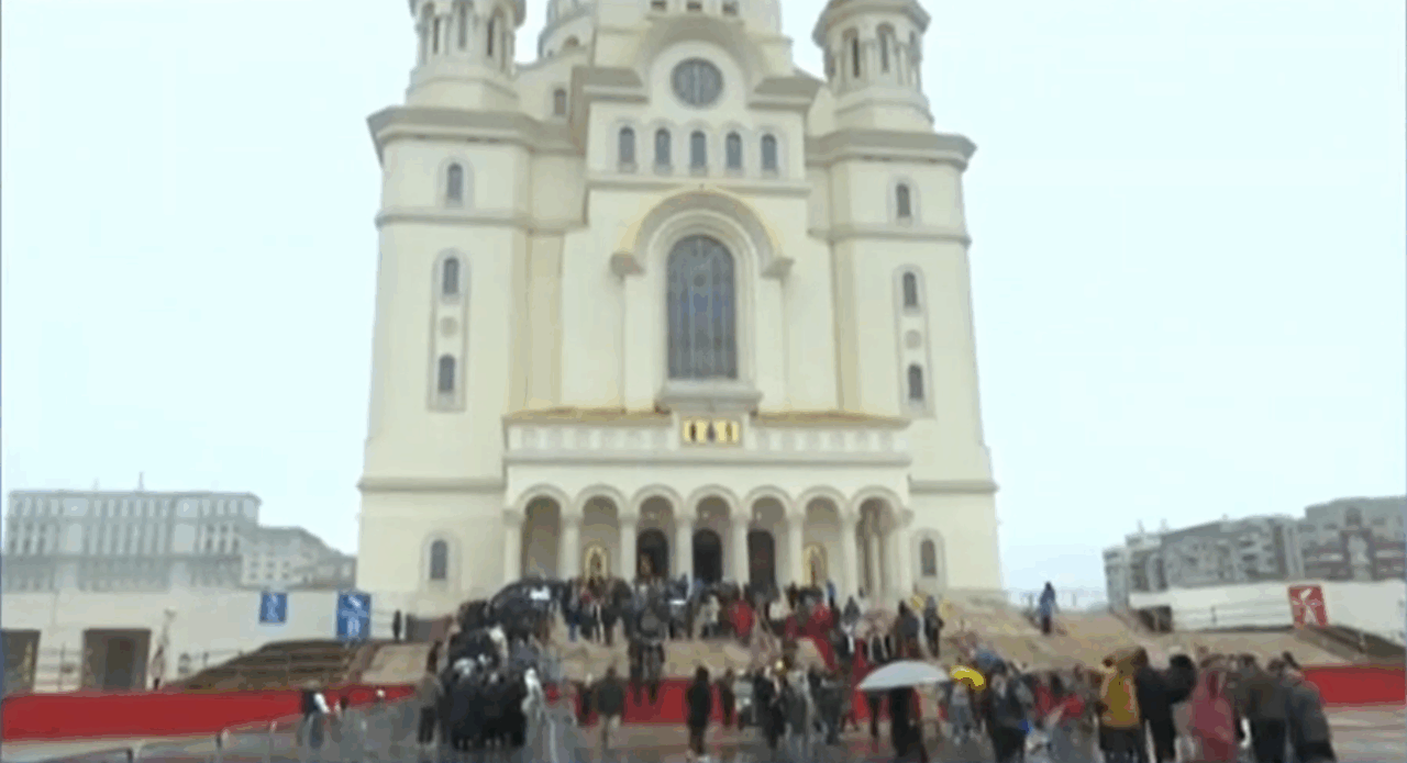 Când se va redeschide Catedrala Mântuirii Neamului, după ce și-a deschis porțile pentru enoriași doar de sfântul Andrei și Ziua Națională