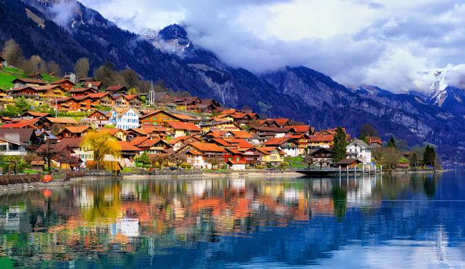 O ofertă de nerefuzat. Salarii de mii de euro în Elveția pentru o calificare la îndemâna oricărui român