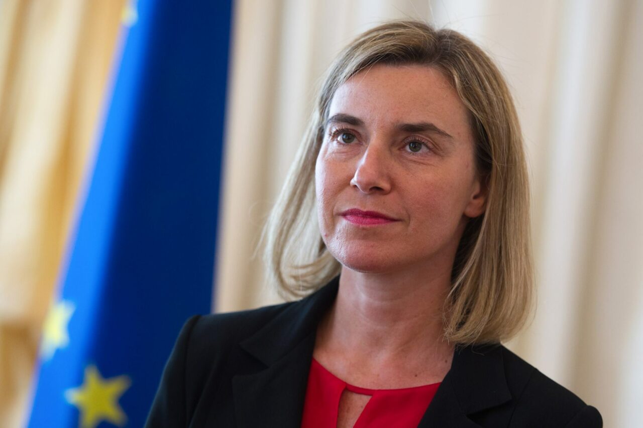 Federica Mogherini, fosta șefă a diplomației UE, a fost eliberată din arest. Ea este vizată într-o anchetă de fraudă cu fonduri europene