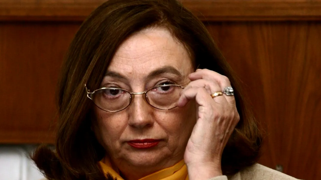 Trupul Rodicăi Stănoiu nu a fost ridicat de la INML. Rudele ar refuza să plătească pentru reînhumare. Primăria ar putea achita procedura