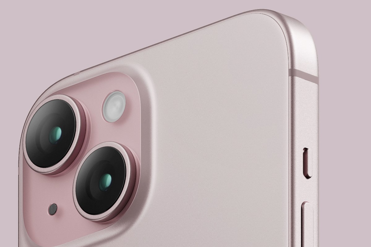 (P) 5 motive pentru care mulți aleg iPhone 15