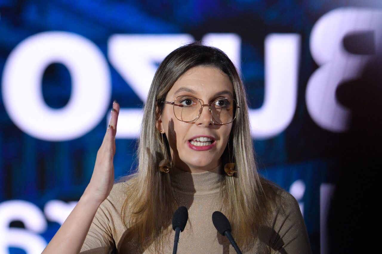 Raportul ministrului Mediului, Diana Buzoianu, pe masa Guvernului. PSD cere demiterea din funcție