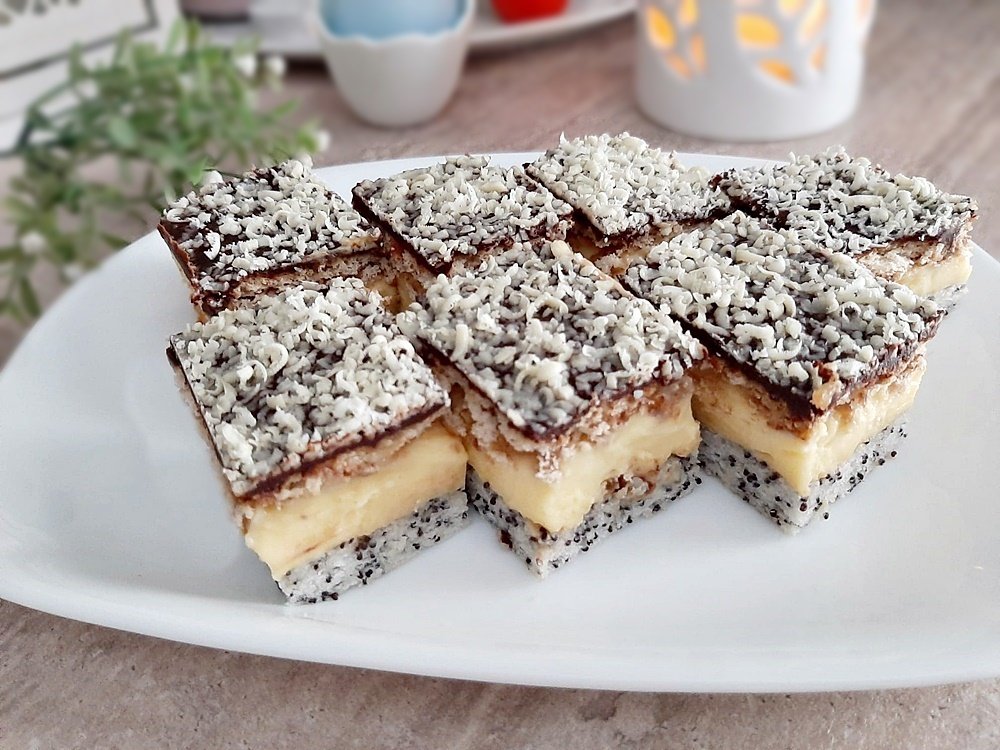 Rețetă prăjitură Tosca cu nucă de cocos. Desertul rapid, ideal pentru orice ocazie