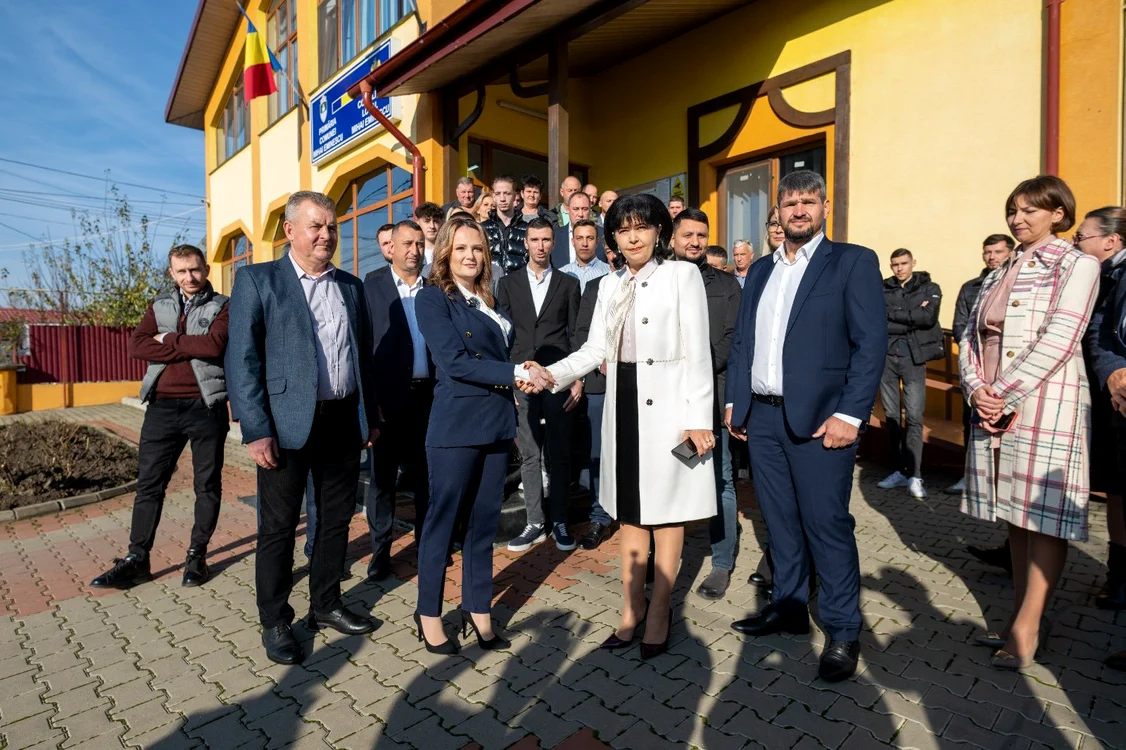 O familie conduce de peste 20 de ani primăria din județul Botoșani. După tată și mamă, a venit rândul fiicei