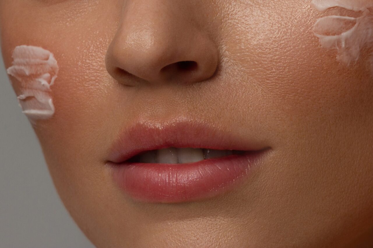 (P) Îngrijire antirid delicată: când să introduci vitamina C treptat