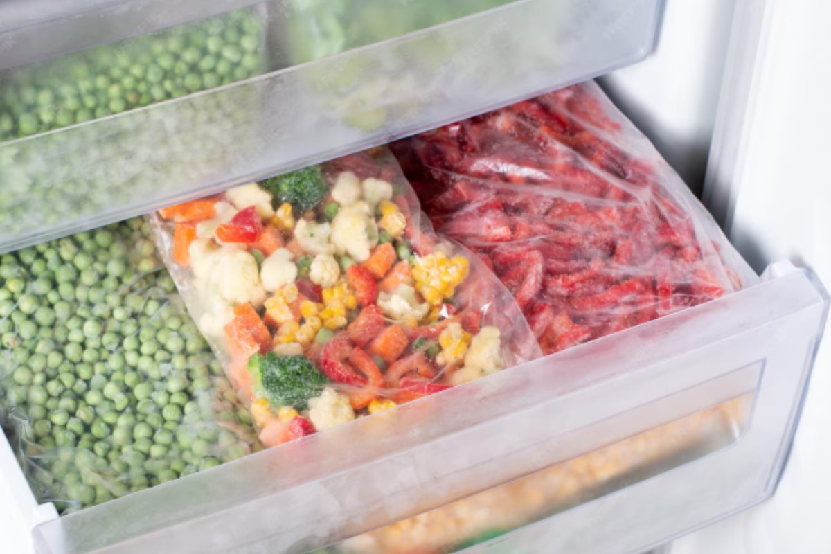 (P) Ladă frigorifică vs congelator: 4 motive să alegi corect
