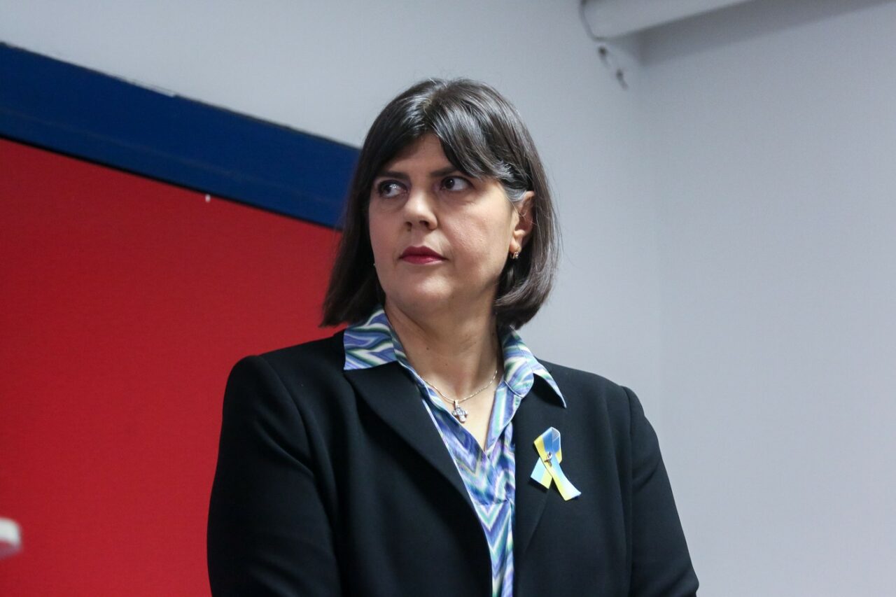 Kovesi are undă verde să aresteze 13 parlamentari greci. Ce acuzații le aduce