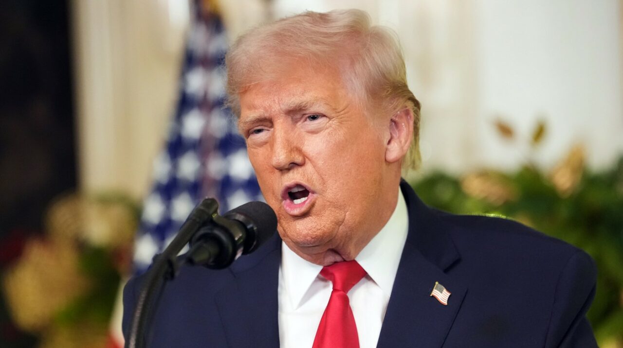 Retragerea ICE din Minneapolis, ordonată de Trump, complică negocierile democraților din Congres, înaintea unui posibil „shutdown guvernamental”