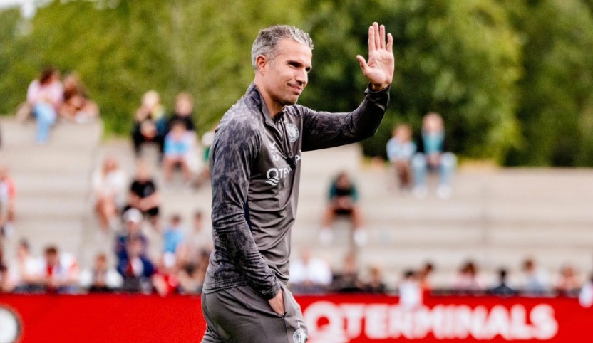 Ce spune Robbie Van Persie despre FCSB – Feyenoord! Avem lista partidelor româno-olandeze la nivel de club