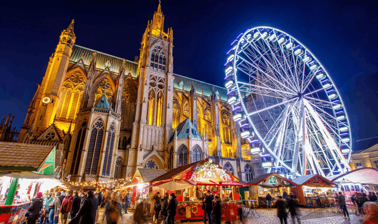 Franța întărește măsurile de securitate în jurul piețelor de Crăciun, din cauza amenințării teroriste „foarte mari”. Concertul de Revelion de la Paris, anulat