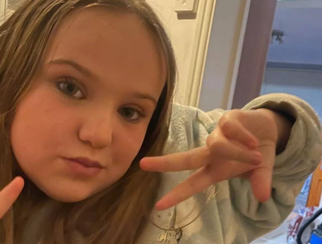 O adolescentă de 13 ani a murit, după ce a făcut chroming pe rețelele sociale. Ce este acest trend periculos