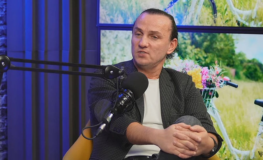 Ce a spus Mihai Trăistariu despre Theo Rose. ”Chiar cântă cu o tendință spre manele”