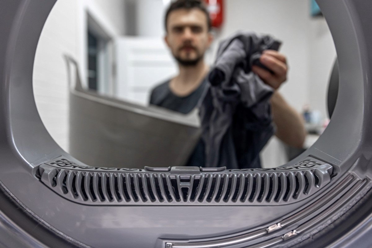(P) 5 motive să investești într-un uscător rufe modern