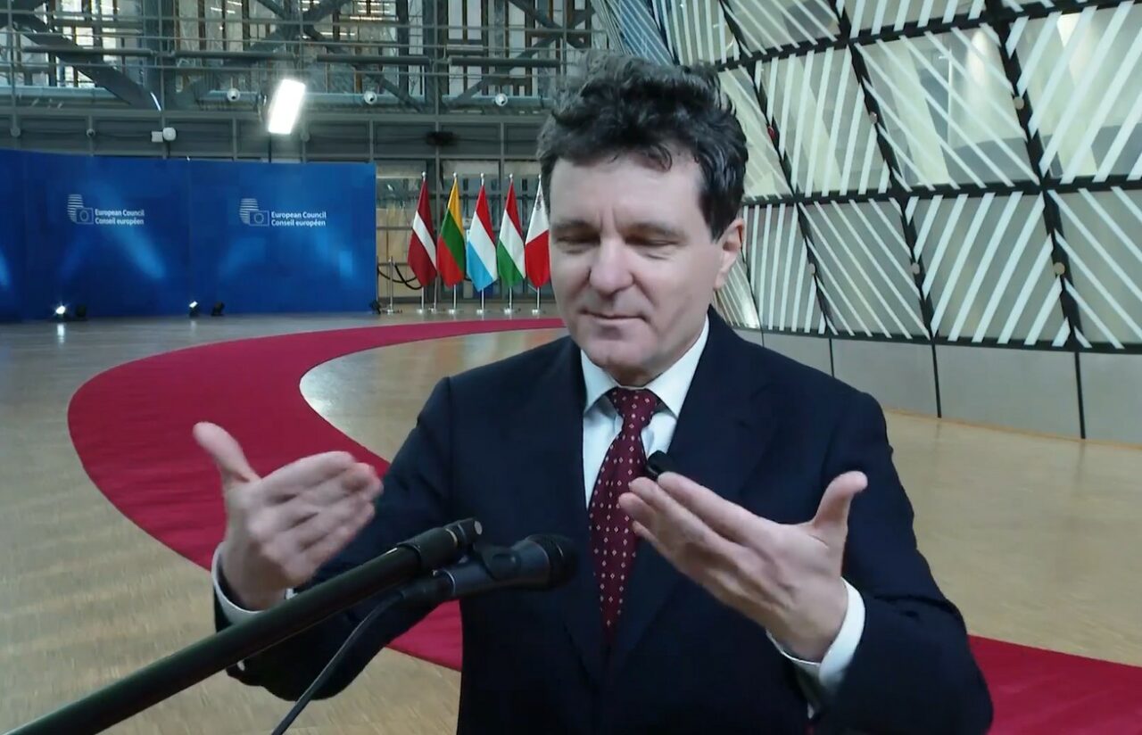 Nicușor Dan confirmă că a fost consultat de USR cu privire la numirea lui Miruță ca ministru al Apărării: „Este om de încredere”