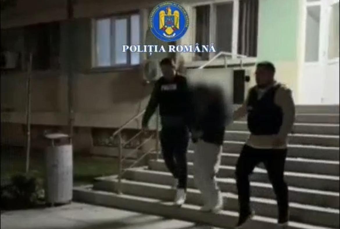 Jaf la un cazinou din Slatina. Un bărbat a amenințat o angajată cu cuțitul și a furat 70.000 de lei