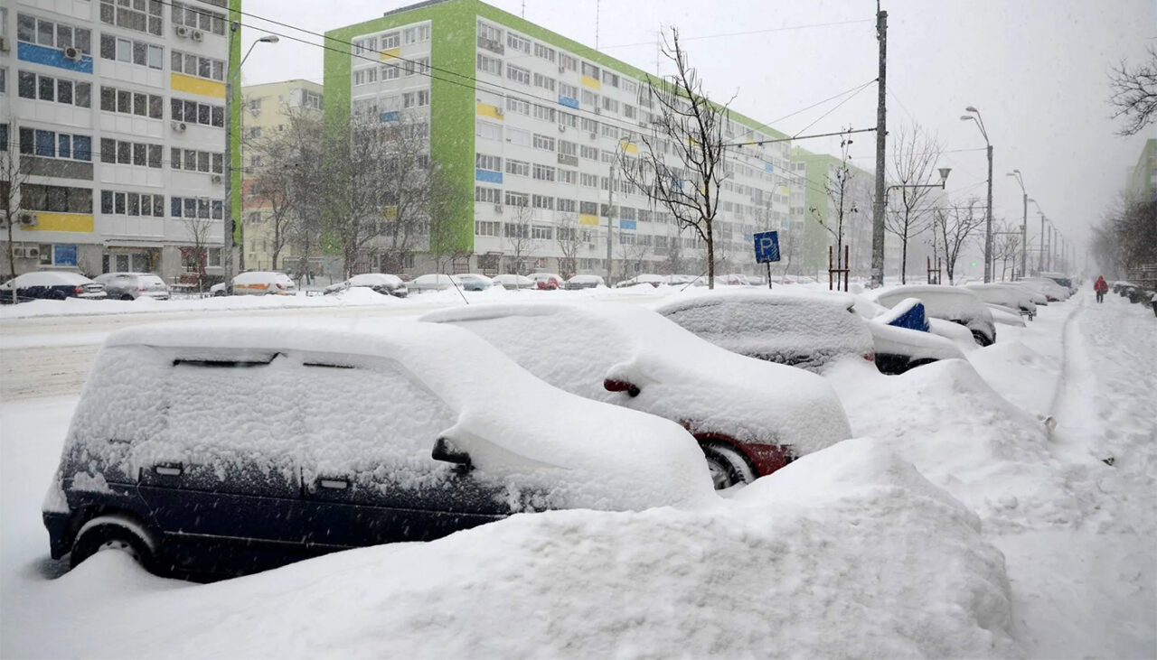 Orașele din România „îngropate” de zăpadă în februarie, potrivit meteorologilor Accuweather