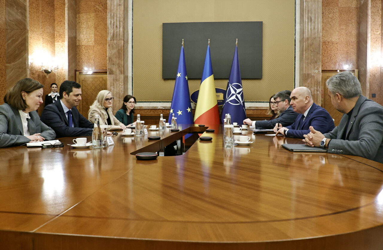 Bolojan a discutat cu E.ON și ambasadoarea Germaniei despre întârzierile plăților din schema de plafonare