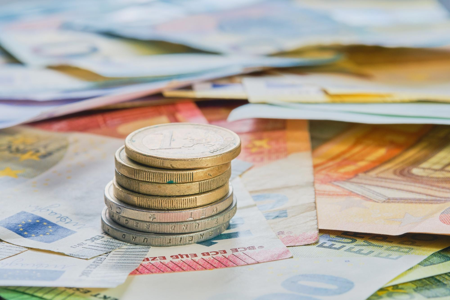 INS: Exporturile României au crescut cu 3,9% în 2025