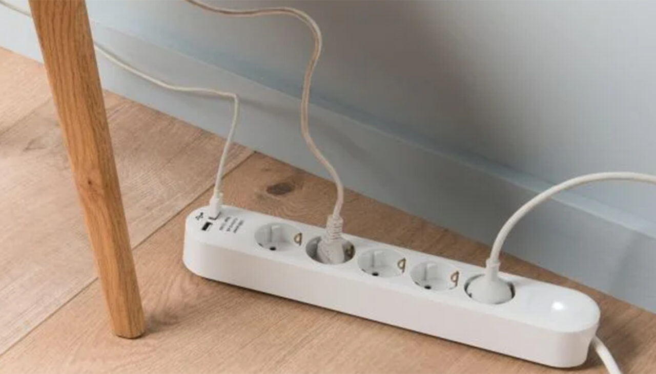 Cei 2 „vampiri energetici” din dormitor. Vom plăti 350 lei pe lună doar pentru aceste două electrocasnice