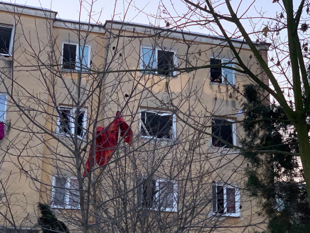Explozie într-un bloc din Alba Iulia: doi răniți, locatarii au fost evacuați