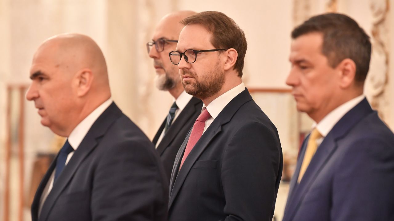 Ultima ședință de coaliție înainte ca Bolojan să-și asume răspunderea pe reforma administrației. Premierul ar fi discutat cu Nicușor Dan – SURSE