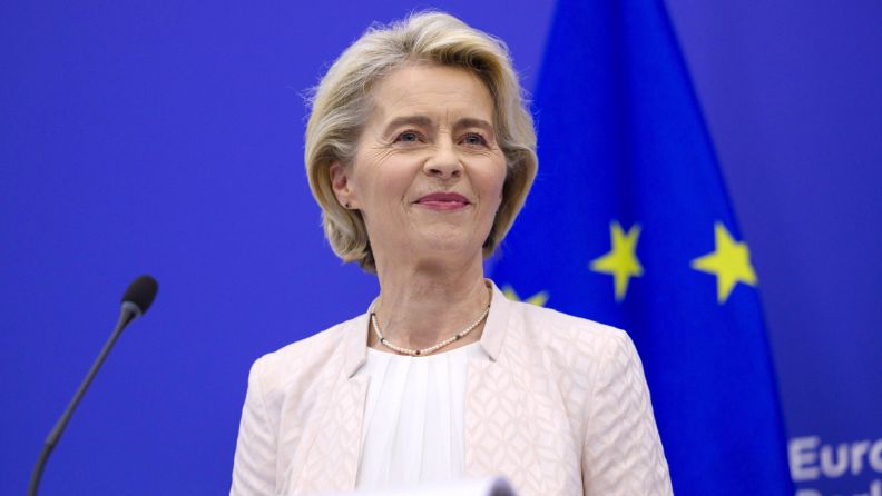 Moțiunea împotriva Ursulei von der Leyen a picat la vot în Parlamentul European. Doar 165 dintre cei 720 de membri au votat pentru demiterea șefei CE