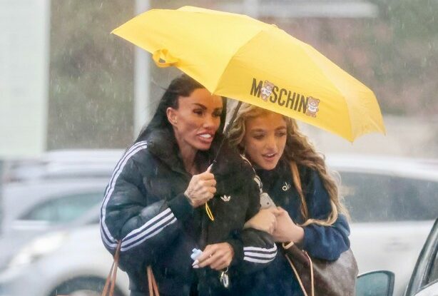 Vedeta care a ajuns de nerecunoscut pe stradă. Oamenii spun despre ea că pare extrem de bolnavă