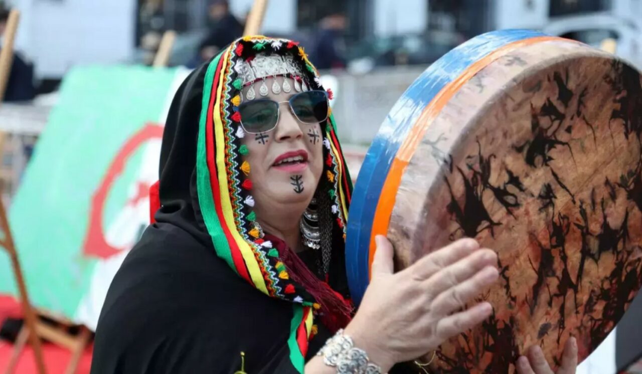 Poporul care este deja în anul 2976. Cum a ajuns să fie deja cu aproape 1.000 de ani „înaintea restului lumii”