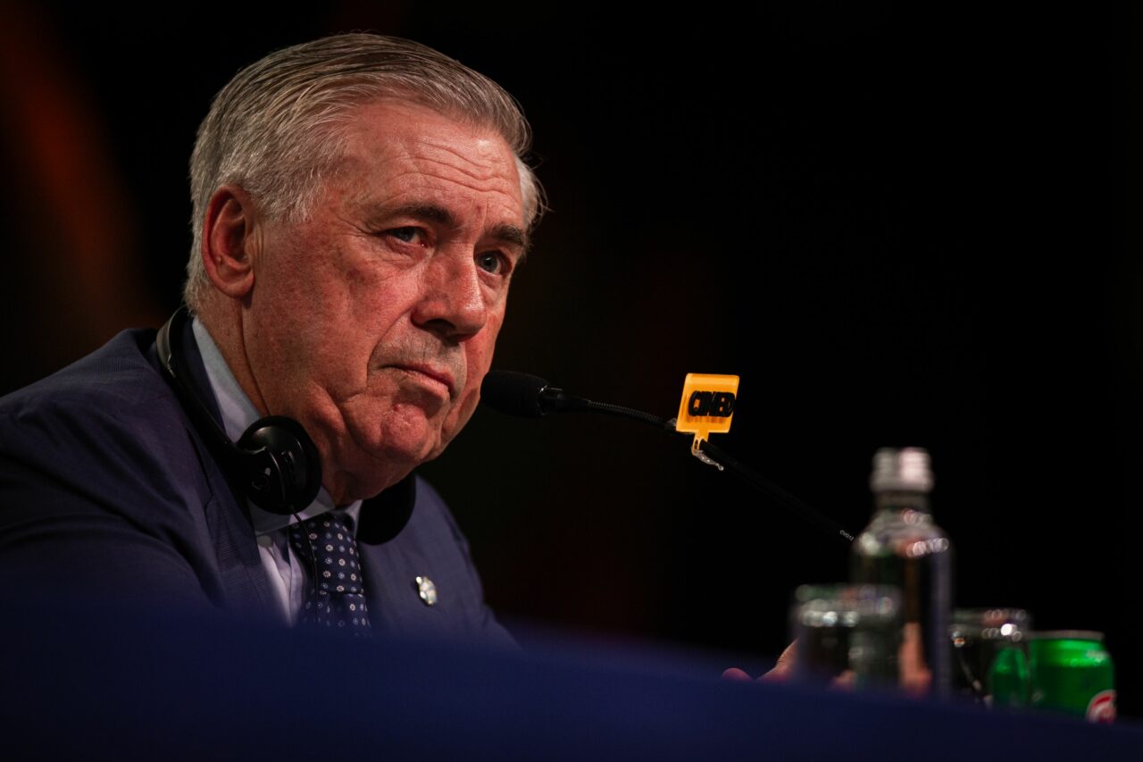 Carlo Ancelotti a ajuns ținta glumelor românului care a jucat la AC Milan, dar care a ajuns paznic la aeroport: „Te pup Carleto. Mai ții minte asta?”