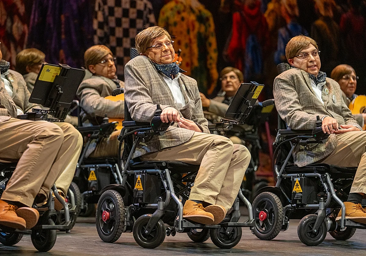 Un grup de artiști spanioli costumați în Stephen Hawking a defilat pe străzile din Cádiz. Gestul, contestat de mulți, are un mesaj foarte serios